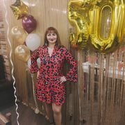  ,   Tanya, 52 ,  