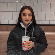  ,   Victoria, 22 ,   c 