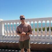  ,   Ivan, 28 ,  