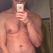  ,   Viktor, 32 ,     , c 