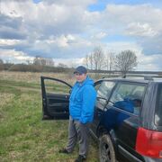  ,   Valentin, 39 ,  