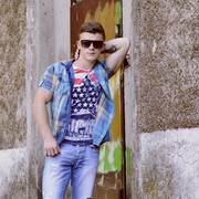  ,   Maxim, 30 ,   ,   , c 