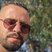  ,  Simo, 33