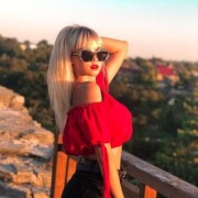  ,   Viktorija, 25 ,   ,   