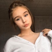  ,  Diana, 24