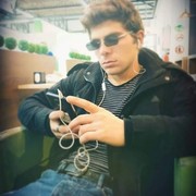  ,  Gio, 26