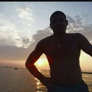  ,   Alex, 52 ,   c 