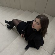 , 