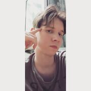  ,   Leon, 33 ,   ,   , c , 