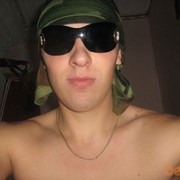  ,  Leon, 35