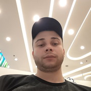  Grojec,  Timur, 32