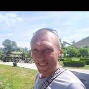  ,   Leonid, 47 ,   ,   