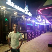  ,   Iwan, 33 ,   