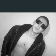  ,   Darik, 32 ,   ,   