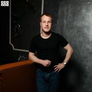  ,  Kostya, 32