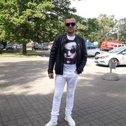  ,  Djonik, 38