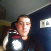   ,  Tomasz, 39