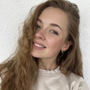  ,  Elizaveta, 28