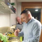 Pamplona,   , 39 ,   c 