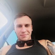  ,   Maxim, 27 ,   ,   , c 