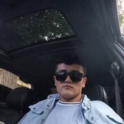  ,  Bekzod, 18