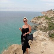  ,  Lidia, 45