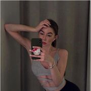  , 