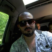 ,   Artur, 37 ,   ,   