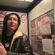  ,  Denis, 38