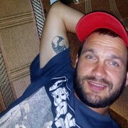  ,   Paco, 37 ,   , 