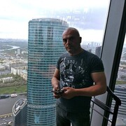  ,  Leon, 50