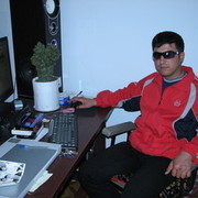  ,  Dima, 37