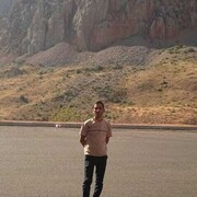  ,   Ovik, 40 ,     