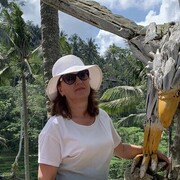  ,   Inessa, 50 ,  