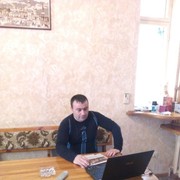 ,  Armen, 39