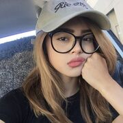  , 