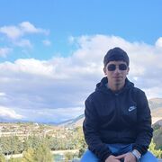  ,  Hayk, 18