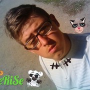  ,  Kiril, 29