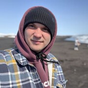  ,  Maksim, 31