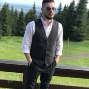  ,   Alex, 32 ,   