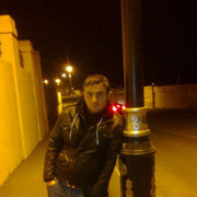  ,  Kenan, 37