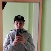  ,  Andrii, 26