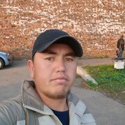  ,  Azizbek, 31