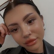  , 