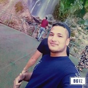  ,   Bek, 32 ,   ,   , c 
