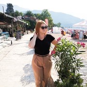  Budva,   Tina, 28 ,   ,   , c 