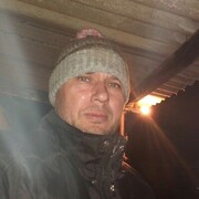  ,  Rinat, 48