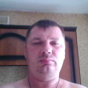  ,   Yra, 46 ,  