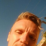  ,   Mik Jager, 40 ,   ,   , c , 