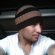  ,   Amir, 37 ,   